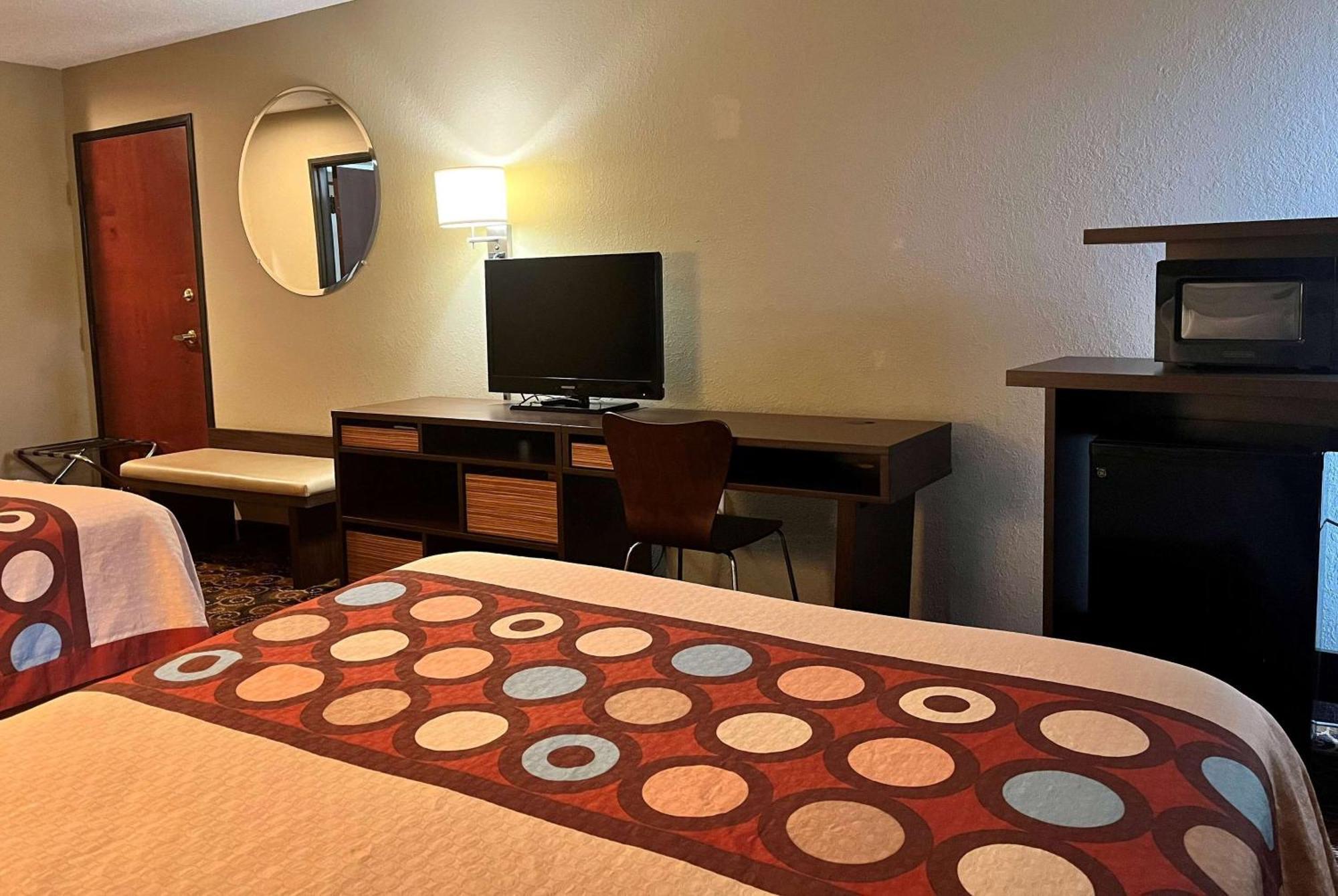 Super 8 By Wyndham Evansville North Stacer Экстерьер фото