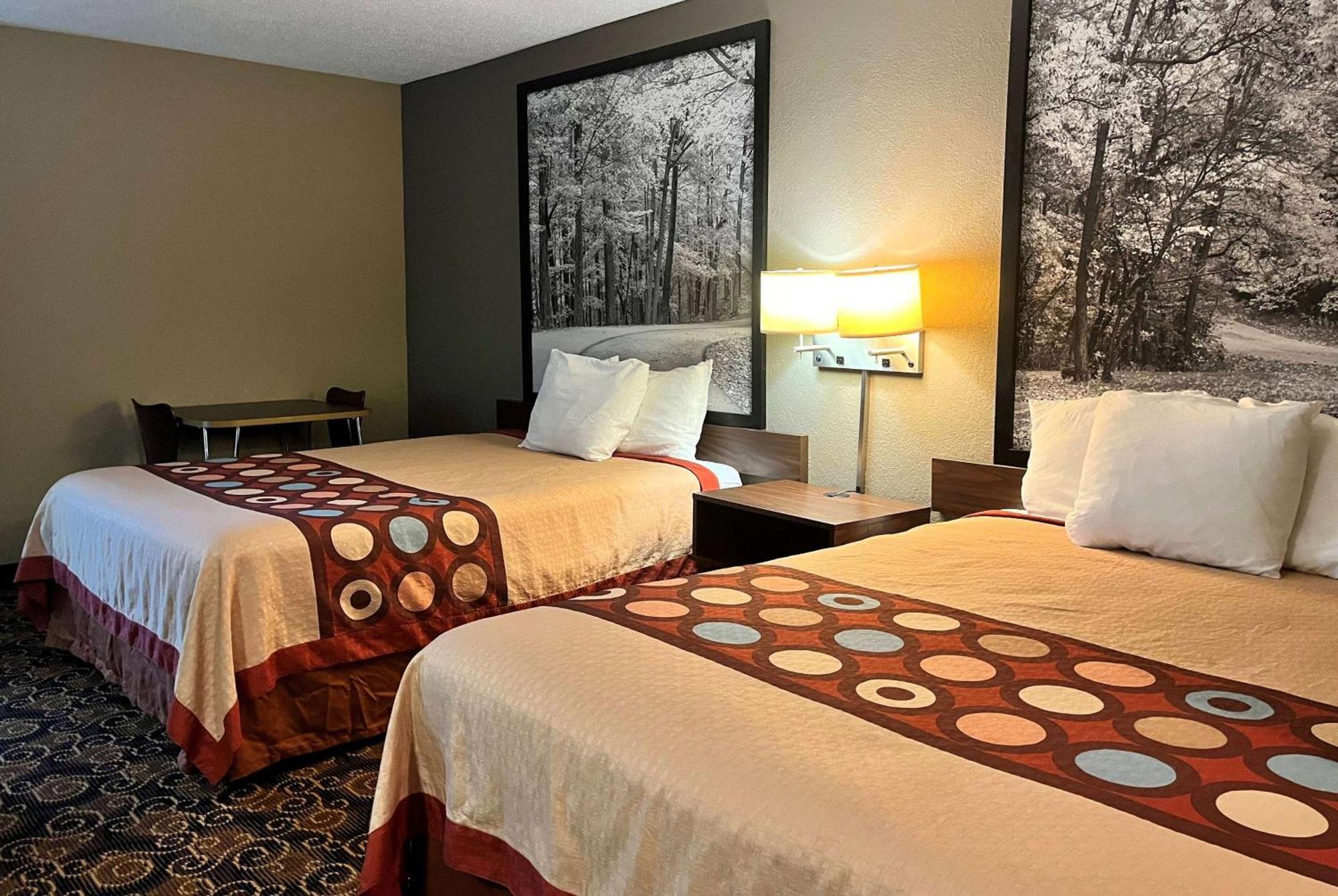 Super 8 By Wyndham Evansville North Stacer Экстерьер фото