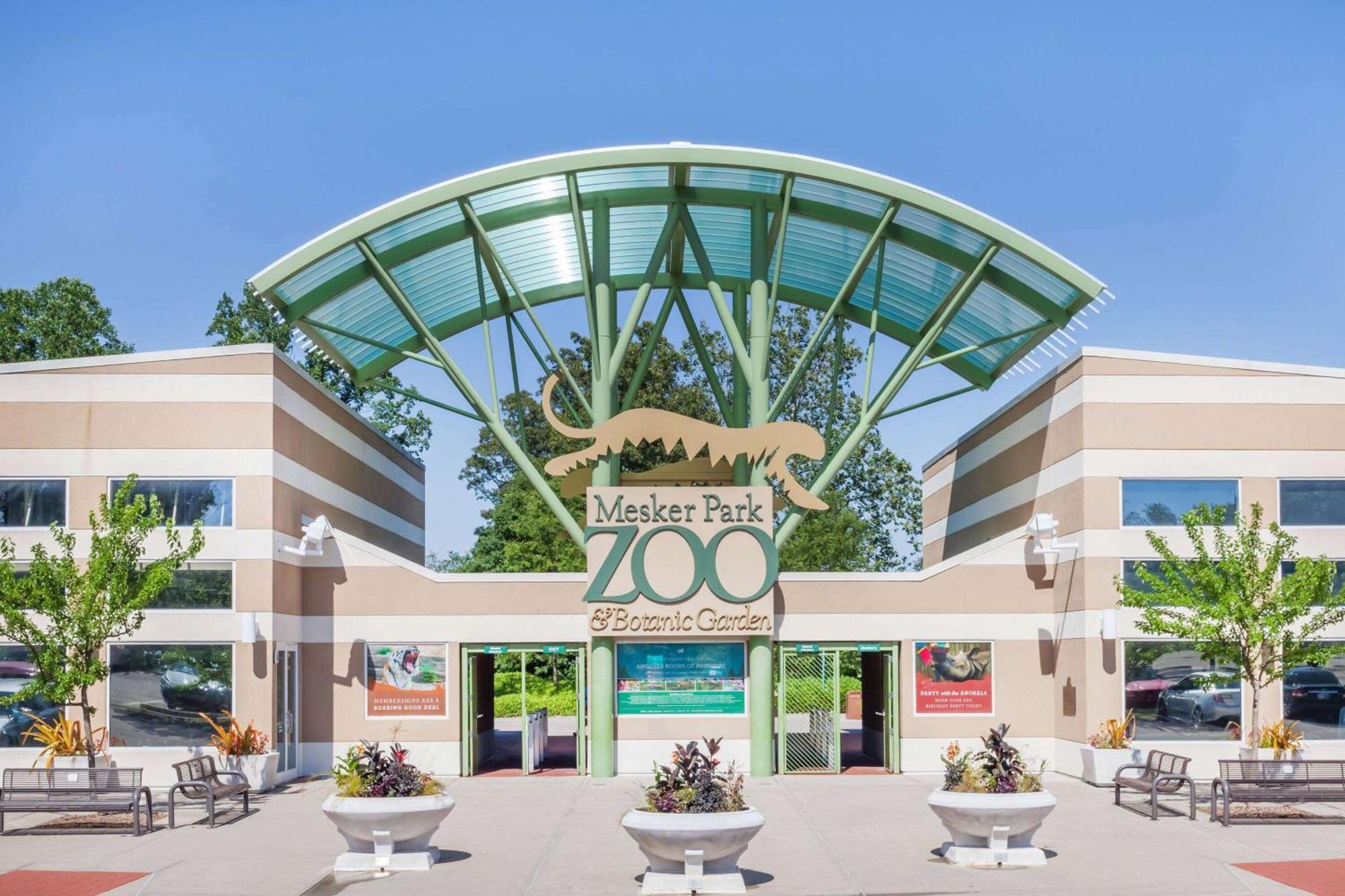 Super 8 By Wyndham Evansville North Stacer Экстерьер фото