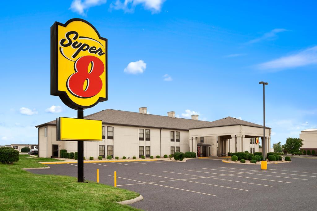Super 8 By Wyndham Evansville North Stacer Экстерьер фото
